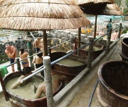 Минеральные источники Thap Ba в Нячанге