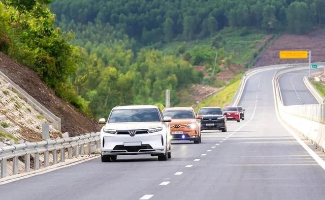 VinFast продаст производственное подразделение в рамках реструктуризации на сумму 530 миллионов долларов и перейдет на модель с минимальными активами
