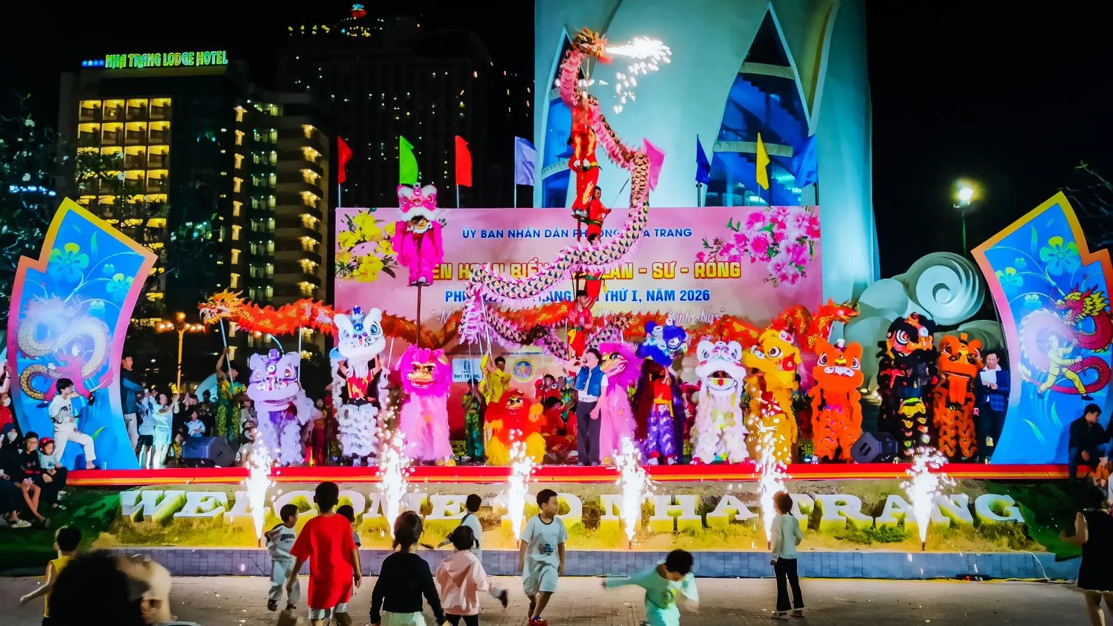 Закрытие Первого фестиваля выступлений «Лан-Су-Ронг» района Нячанг в 2026 году