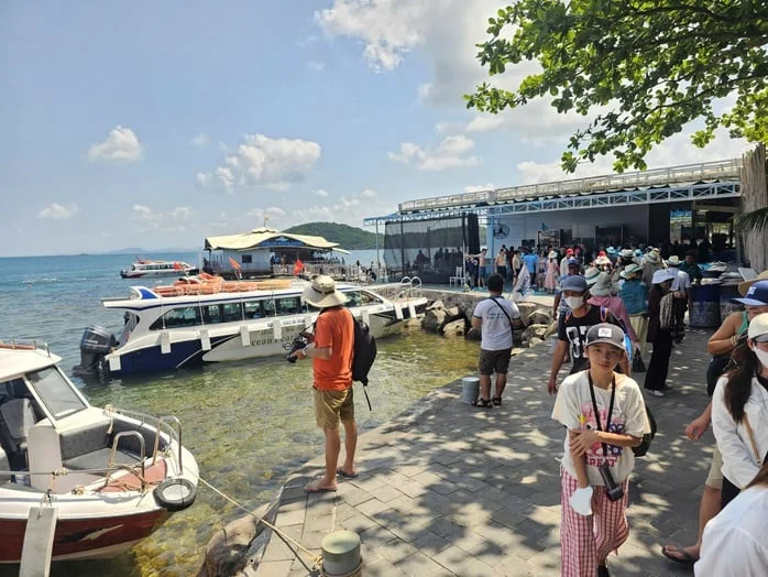 Праздничный туризм "горяч" благодаря серии программ стимулирования спроса