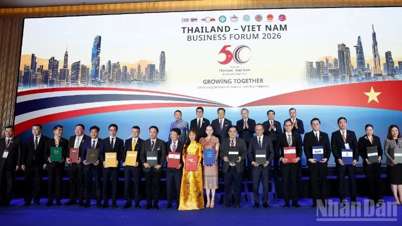 Vietnam Airlines расширяет стратегическое сотрудничество, анонсируя прямой рейс Хошимин — Пхукет