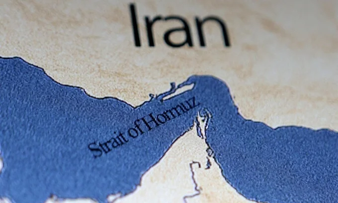 Вьетнам просит Иран отдать приоритет безопасному проходу своих судов через Ормузский пролив
