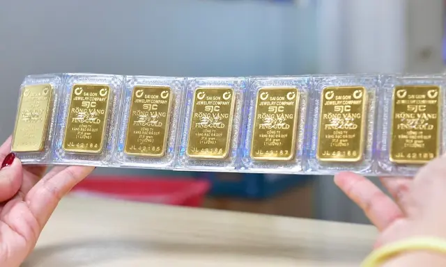 Цены на золото во Вьетнаме упали на 4,2% за день